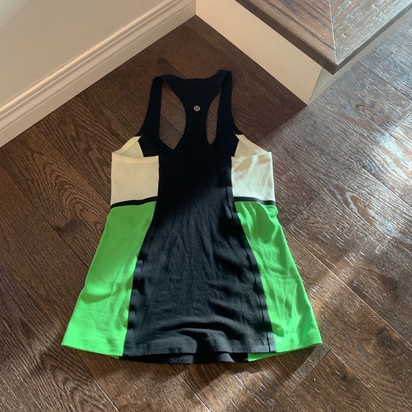 🍋Lululemon Cool Racerback tank top size 6 surf bonded black lime green - Picture 2 of 7